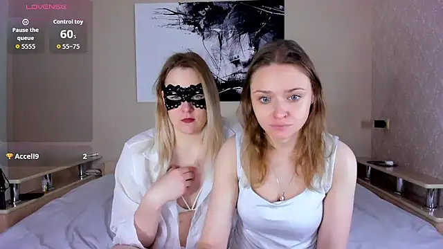 Snapshot of Linda_Bryant-Eva chatting on 10.28.25 Linda Bryant-Eva online show from 10.28.25