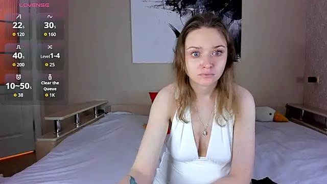 Snapshot of Linda_Bryant-Eva chatting on 10.31.25 Linda Bryant-Eva online show from 10.31.25