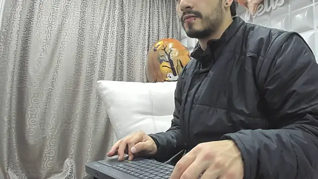 Jack Daniel   online show from 10.27.25