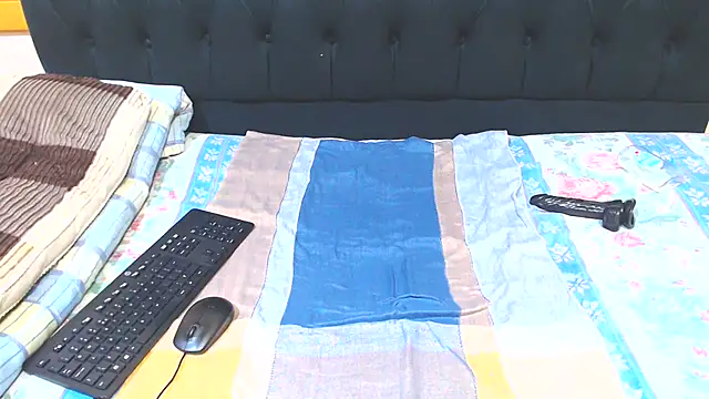 Snapshot of SexyBeverly_ chatting on 10.06.25 SexyBeverly online show from 10.06.25