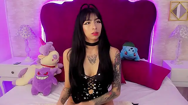 Snapshot of LaylaaDoll chatting on 09.28.25 LaylaaDoll online show from 09.28.25