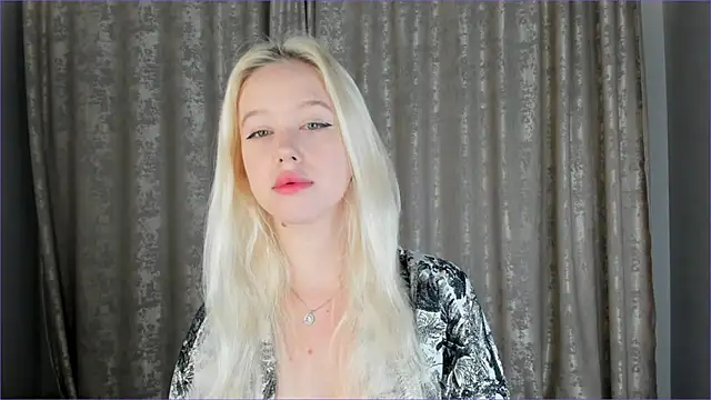 AlisiaYokel online show from 09.17.25