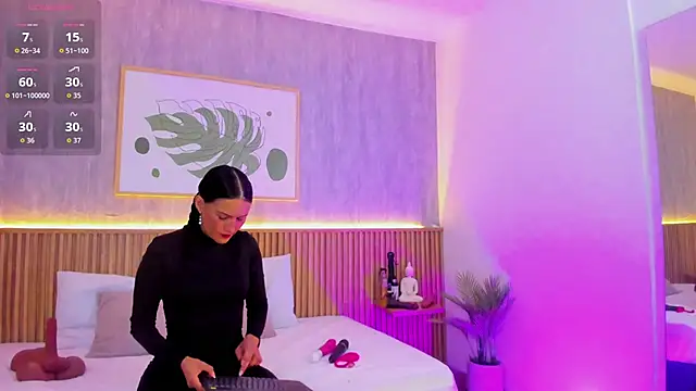 Coco-balenciaga online show from 09.20.25