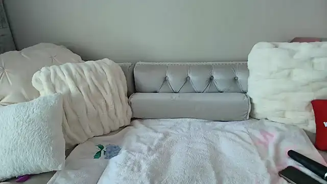 Snapshot of BarbieKarly chatting on 09.30.25 BarbieKarly online show from 09.30.25