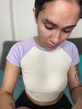 Isabella-Teen online show from 12.19.25