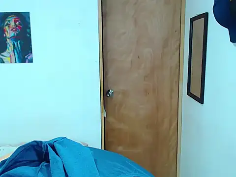 Snapshot of your_boy_hot chatting on 11.05.25 your boy hot online show from 11.05.25