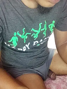 Snapshot of Zarul98 chatting on 09.15.25 Zarul98 online show from 09.15.25