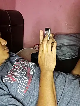 Snapshot of Zarul98 chatting on 09.25.25 Zarul98 online show from 09.25.25