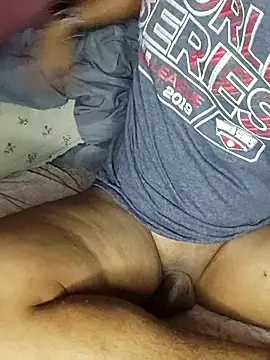 Snapshot of Zarul98 chatting on 10.30.25 Zarul98 online show from 10.30.25