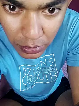 Snapshot of Zarul98 chatting on 11.30.25 Zarul98 online show from 11.30.25