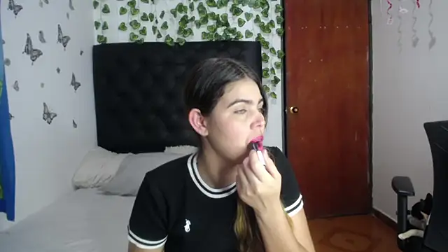 Snapshot of isabel_09 chatting on 02.18.26 isabel 09 online show from 02.18.26