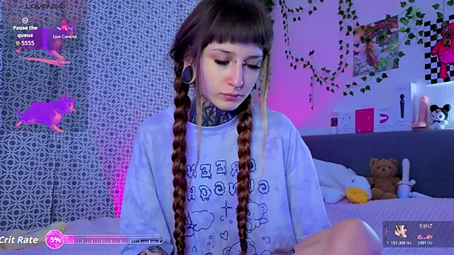 LilithPoison online show from 04.19.26