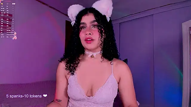 Snapshot of missvaneblake chatting on 10.30.25 missvaneblake online show from 10.30.25