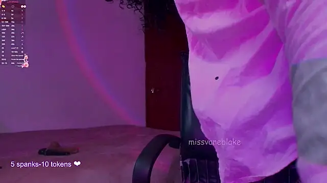 Snapshot of missvaneblake chatting on 11.11.25 missvaneblake online show from 11.11.25