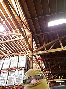 Snapshot of matatan0323 chatting on 10.17.25 matatan0323 online show from 10.17.25