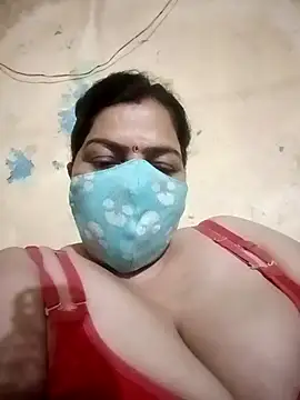 Snapshot of Love-890 chatting on 09.30.25 Love-890 online show from 09.30.25