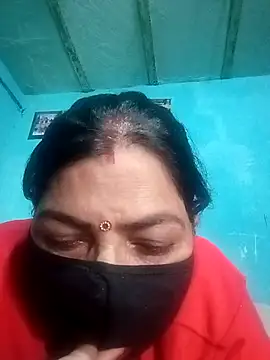 Snapshot of Love-890 chatting on 10.02.25 Love-890 online show from 10.02.25