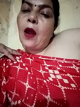 Snapshot of Love-890 chatting on 10.04.25 Love-890 online show from 10.04.25