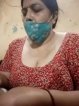 Snapshot of Love-890 chatting on 10.07.25 Love-890 online show from 10.07.25