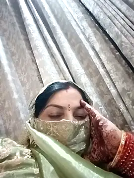 Snapshot of Love-890 chatting on 10.10.25 Love-890 online show from 10.10.25