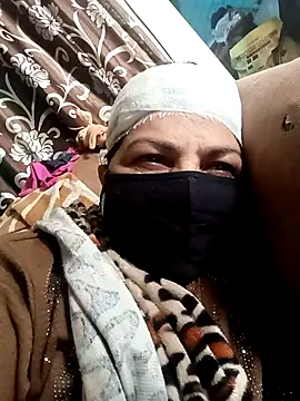 Love-890 online show from 12.16.25