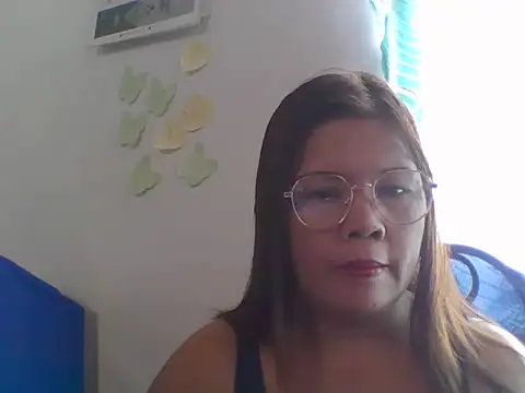 Snapshot of asian_bhebs1 chatting on 11.17.25 asian bhebs1 online show from 11.17.25