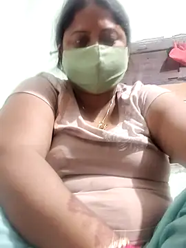 Snapshot of Mmm143 chatting on 10.13.25 Mmm143 online show from 10.13.25