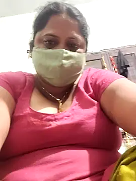 Snapshot of Mmm143 chatting on 10.23.25 Mmm143 online show from 10.23.25