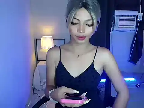 Snapshot of _Hot_rockyxxx chatting on 09.27.25 Hot rockyxxx online show from 09.27.25