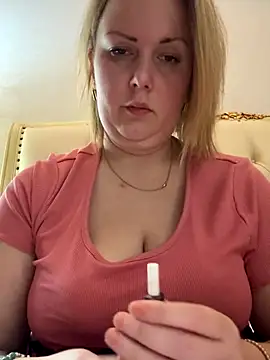 Piccolamonella29 online show from 11.17.25