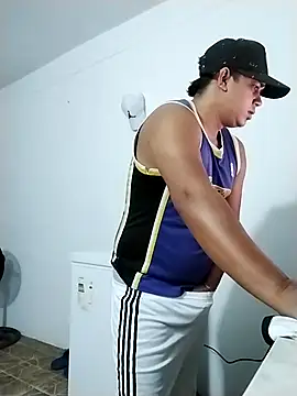 Snapshot of Alex_man23 chatting on 11.05.25 Alex man23 online show from 11.05.25