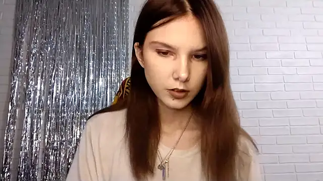 StarlightVeil online show from 09.14.25