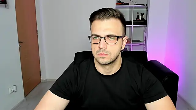 Snapshot of Jace_Thorne chatting on 10.01.25 Jace Thorne online show from 10.01.25