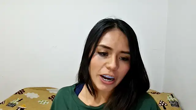 CandyVixxandBellaBliss online show from 09.24.25