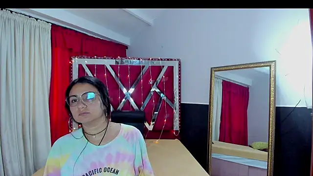 Luna021 1 online show from 11.20.25