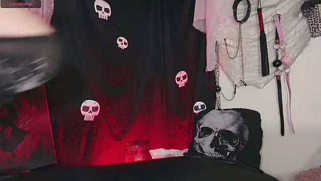 agathaaiko6 online show from 11.15.25