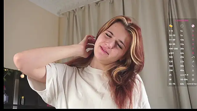 Sofia Tetsu online show from 10.26.25