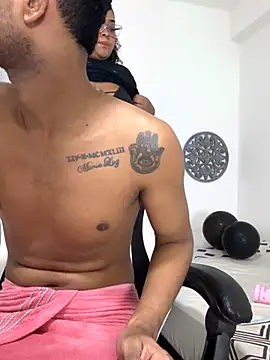 Snapshot of Dakota__Luxx00 chatting on 10.21.25 Dakota Luxx00 online show from 10.21.25