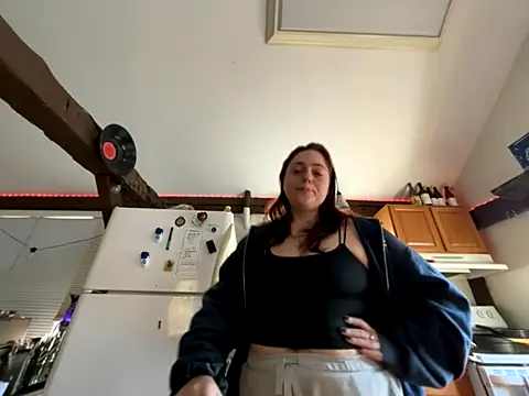 PeridotPrincessOfficial online show from 11.06.25