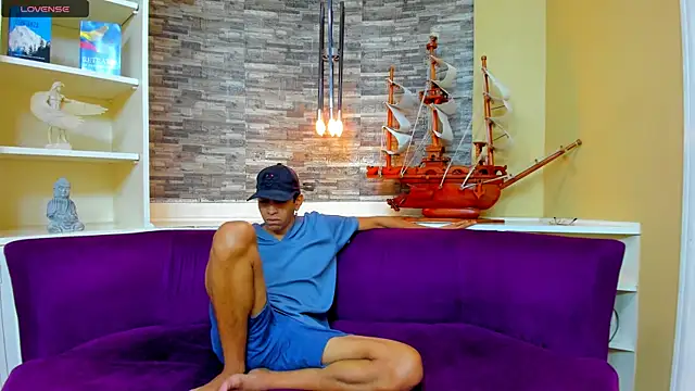 Juicy Creww online show from 09.27.25