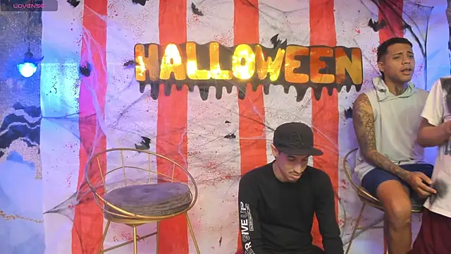 Juicy Creww online show from 10.14.25