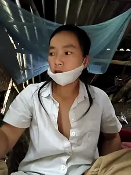 lily-00 online show from 11.08.25