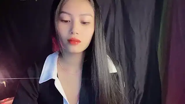 Lyly4757 online show from 10.09.25