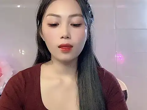 Lyly4757 online show from 10.25.25