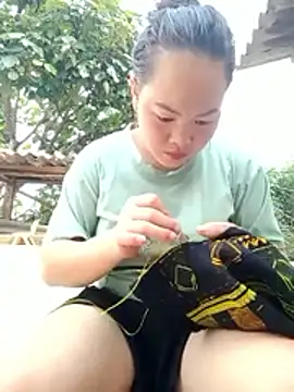 emilyzz online show from 04.10.26