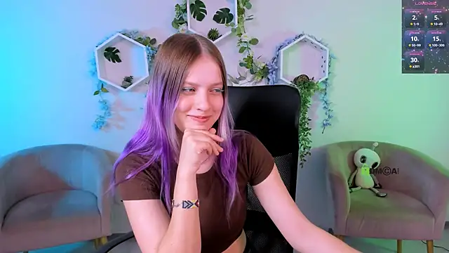 Snapshot of kaela_spell_ chatting on 06.29.26 kaela spell online show from 06.29.26