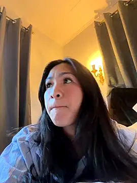 Snapshot of ZoeyJohnson chatting on 11.16.25 ZoeyJohnson online show from 11.16.25