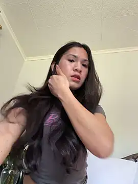 Snapshot of ZoeyJohnson chatting on 12.02.25 ZoeyJohnson online show from 12.02.25