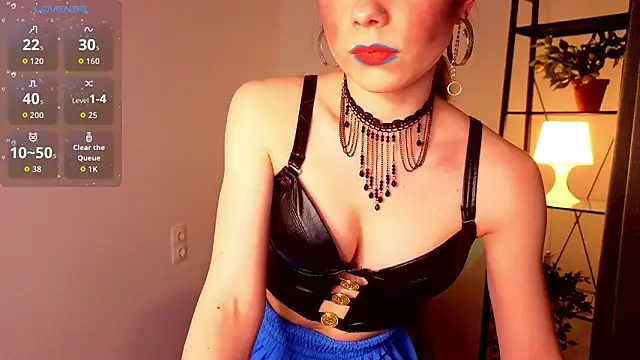 Snapshot of KarenSmitht chatting on 03.02.26 KarenSmitht online show from 03.02.26