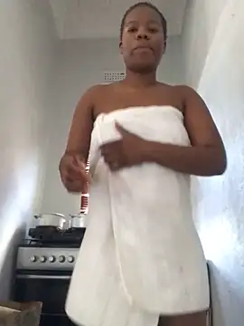 LeehXXY online show from 11.11.25